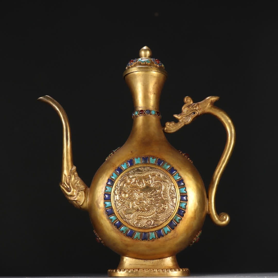 A Qing Dynasty copper-gilt inlaid dragon pattern pot: Qing Dynasty copper gilt inlaid with dragon pattern pot SIZE: H:24.2cm W:21cm W:825.9g (The Dimensions Of All Batches Are Manually Measured.If You Need More Detailed Information, Please Contact Our Cu