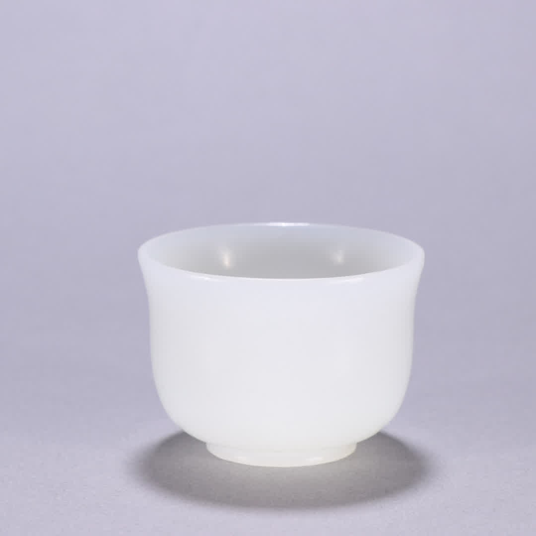 A Qing Dynasty Hetian jade cup (1 of 9)