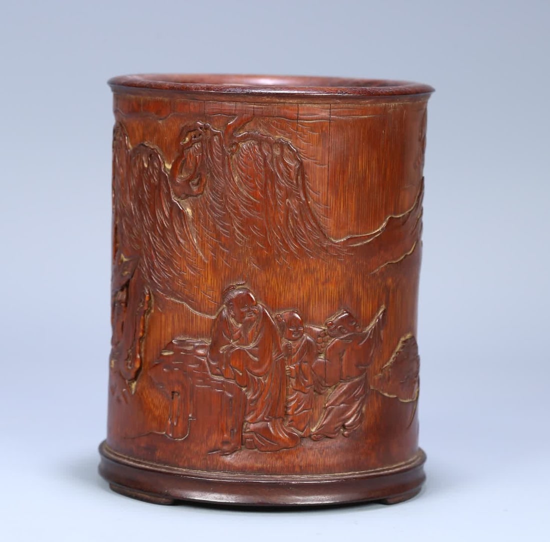 A bamboo carved pen holder with Wang Xijue's character story (1 of 9)