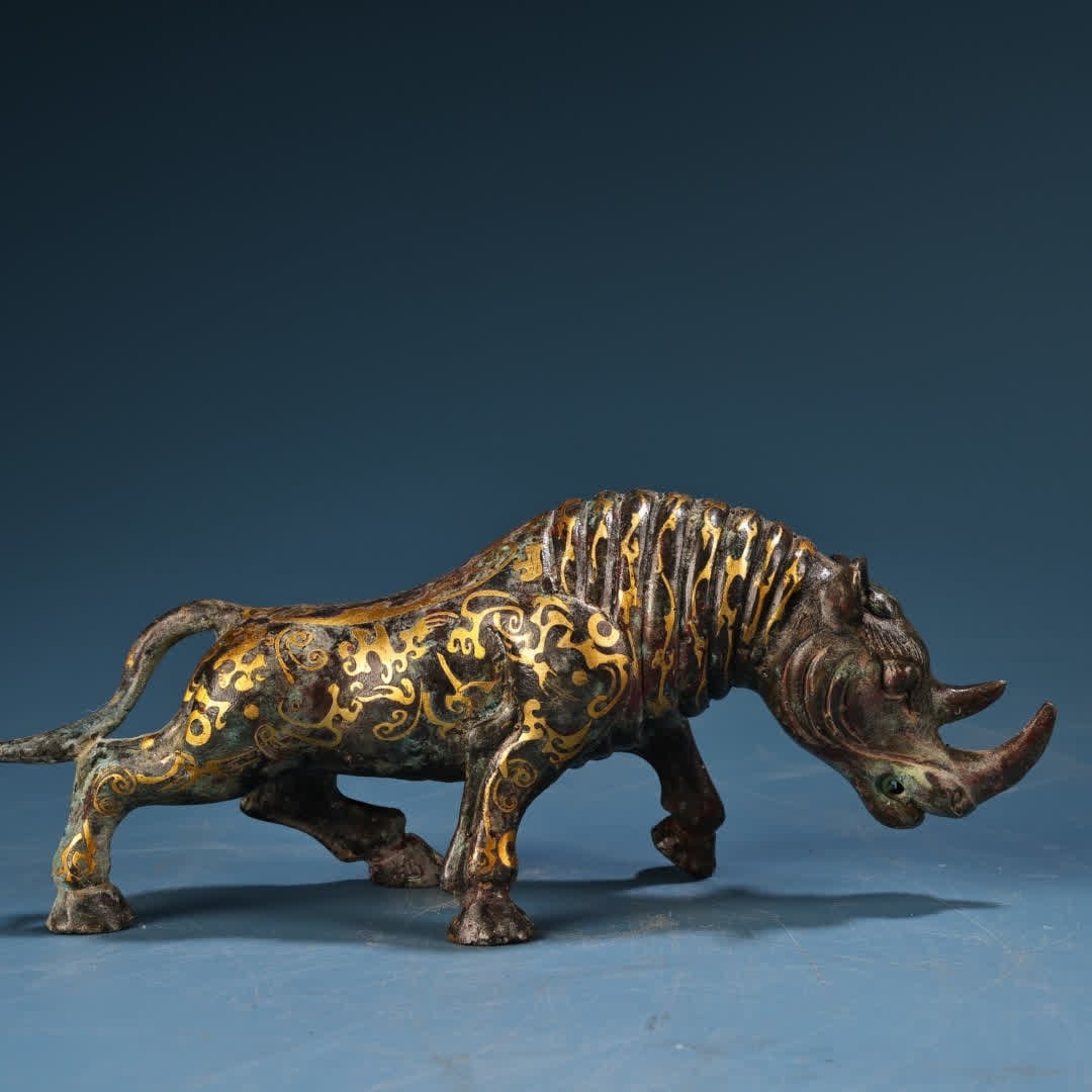 A Han Dynasty bronze rhinoceros (1 of 10)
