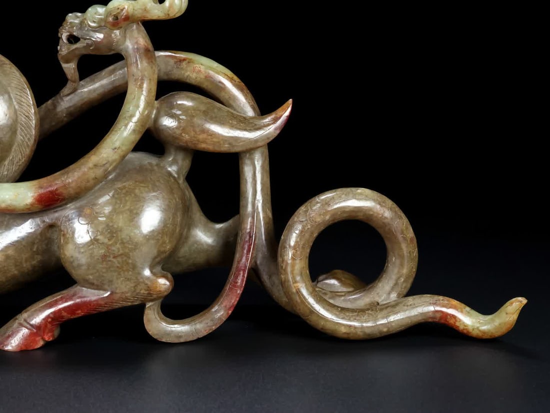 A Han Dynasty jade horse ornament - 3