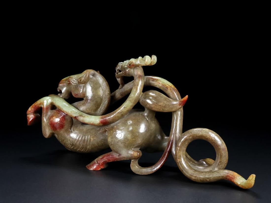 A Han Dynasty jade horse ornament - 4