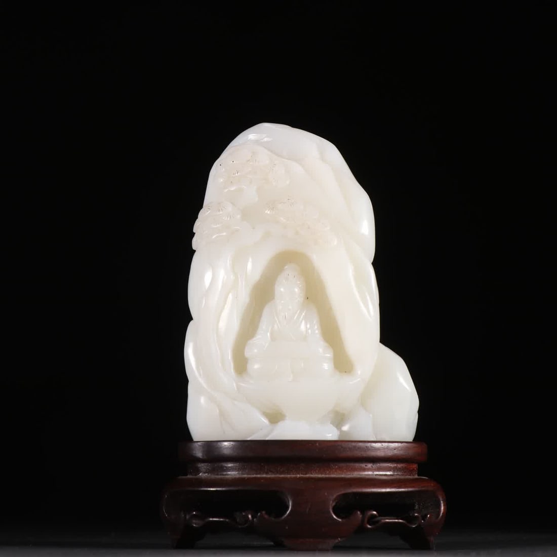 A Qing Dynasty Hetian Yushanzi figure ornament: Qing Dynasty Hetian Yushanzi character ornaments SIZE: H:8.1cm W:5.4cm W:197.5g (The Dimensions Of All Batches Are Manually Measured.If You Need More Detailed Information, Please Contact Our Customer 