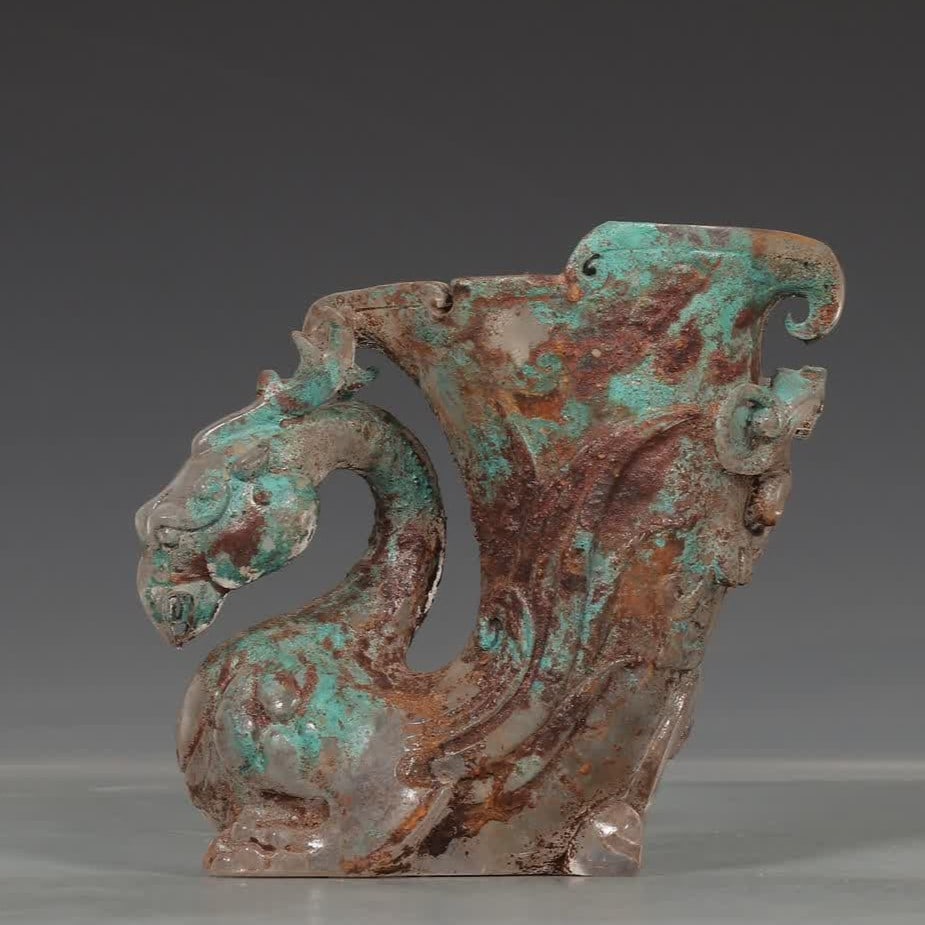 A war Han glazed phoenix-shaped cup: The Battle of the Han Dynasty glass phoenix-shaped cup SIZE: H:14cm MouthD:12cm D:16cm (The Dimensions Of All Batches Are Manually Measured.If You Need More Detailed Information, Please Contact Our Cu