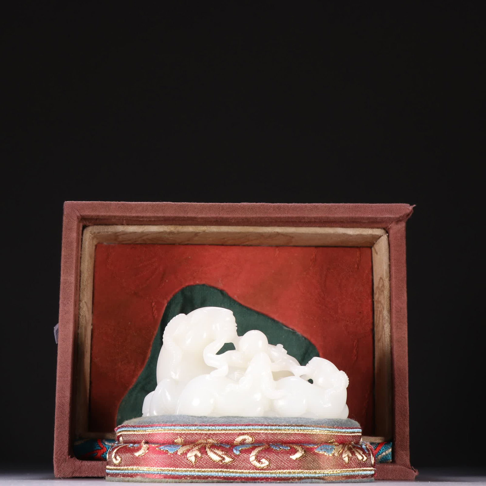 A Qing Dynasty Hetian jade Sanyang Kaitai ornament (1 of 9)
