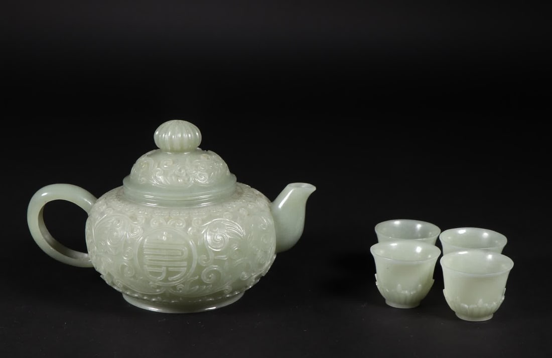 A set of Qing Dynasty jade pots (1 of 9)