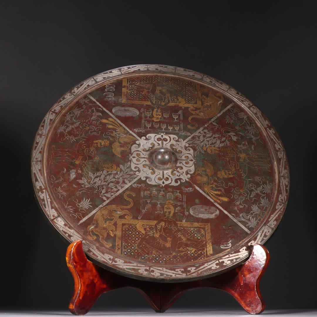 A bronze mirror of the Han Dynasty Cuojiin Silver Spring Palace: The bronze mirror of the Han Dynasty was painted in the Spring Palace SIZE: W:29.5cm W:1862.6g (The Dimensions Of All Batches Are Manually Measured.If You Need More Detailed Information, Please Contac