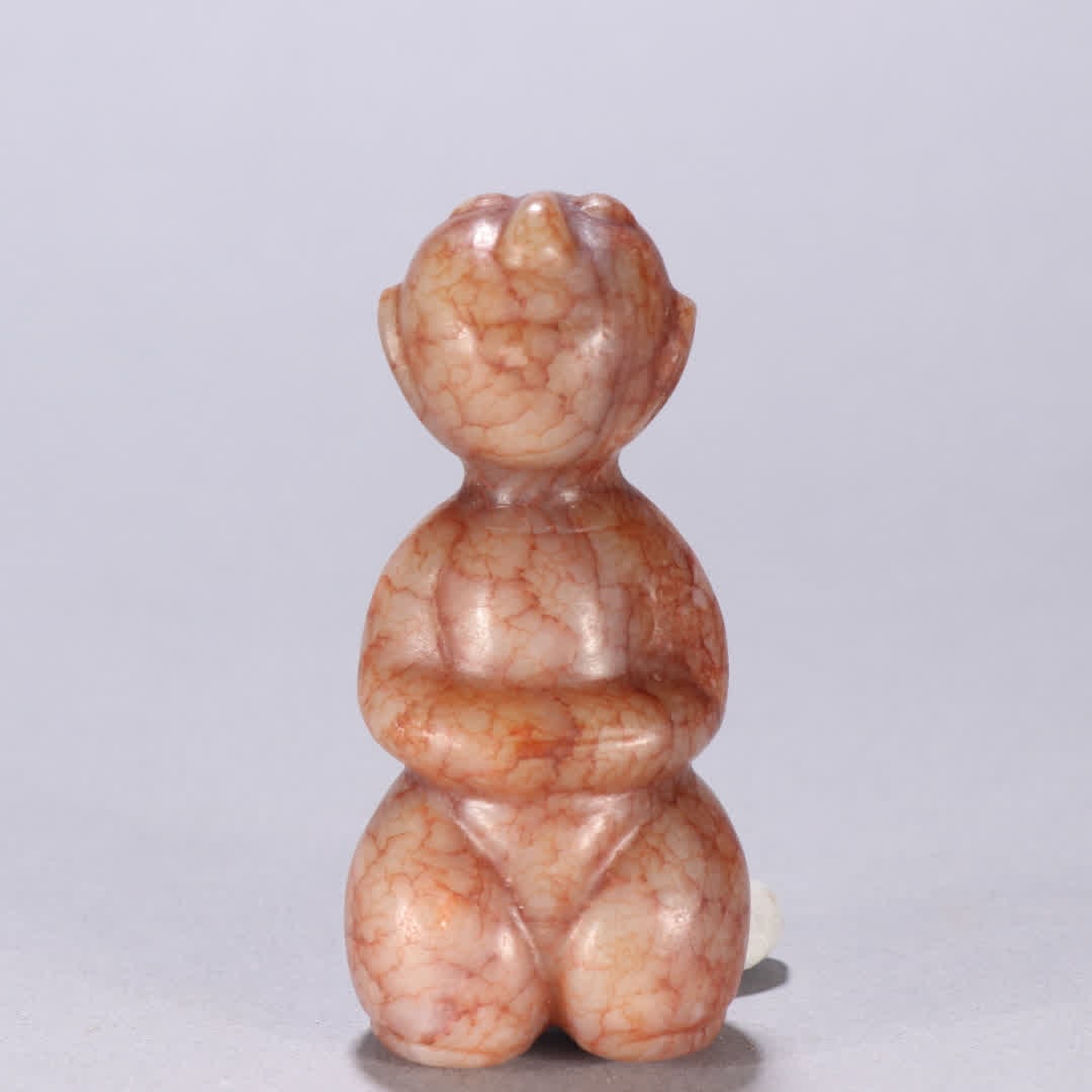 A piece of Hongshan culture river grinding jade man: Hongshan culture river mill jade people SIZE: H:7.6cm W:3.6cm W:110.7g (The Dimensions Of All Batches Are Manually Measured.If You Need More Detailed Information, Please Contact Our Customer Service B