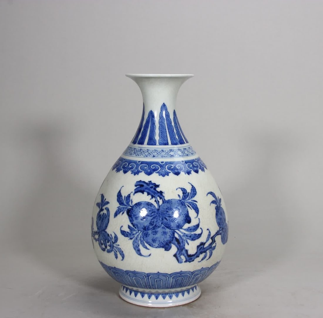 A blue and white three-patterned porcelain jade pot spring in the middle of the Qing Dynasty: In the middle of the Qing Dynasty, blue and white three multi-patterned porcelain jade pot spring SIZE: H:25.9cm (The Dimensions Of All Batches Are Manually Measured.If You Need More Detailed Informat