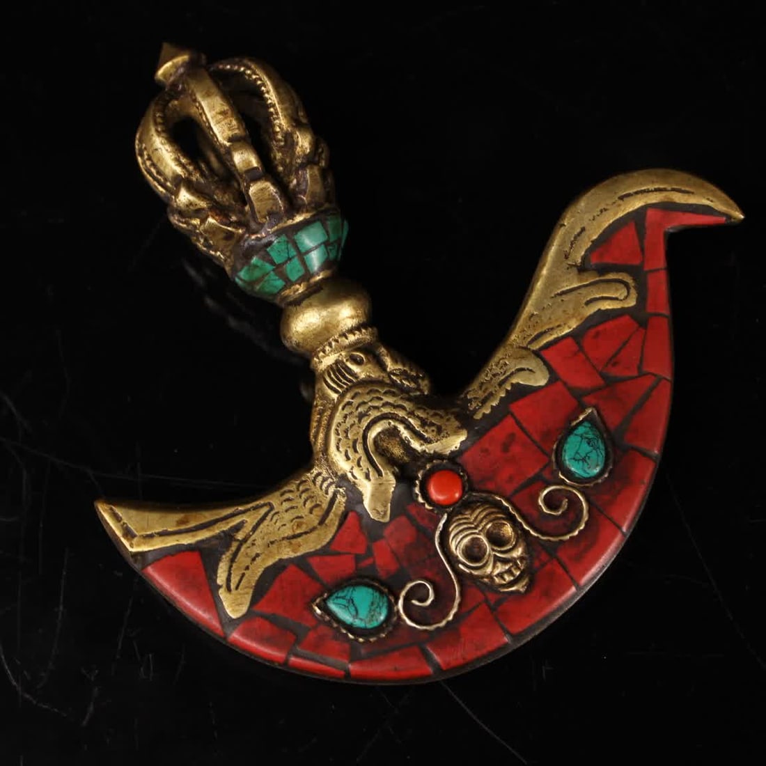 A Qing Dynasty gem-inlaid Dorje vajra axe magic tool (1 of 9)