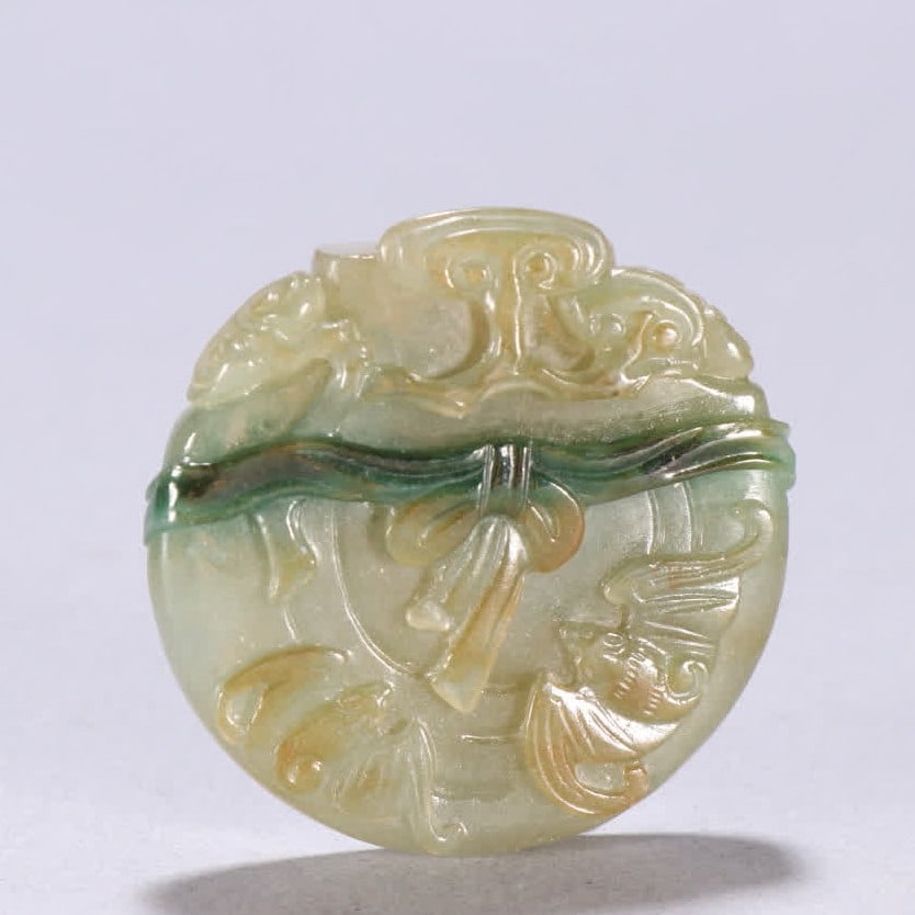 A Qing Dynasty jade bat pattern ruyi hanging pendant: Qing Dynasty jade bat pattern ruyi hanging pendant SIZE: H:4.5cm W:4.5cm W:35.9g (The Dimensions Of All Batches Are Manually Measured.If You Need More Detailed Information, Please Contact Our Customer