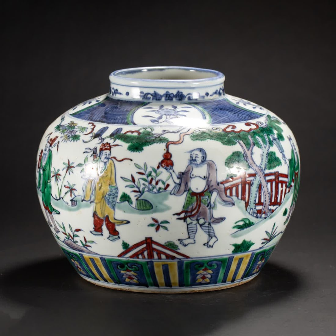 A Ming Dynasty colorful figure jar: Ming Dynasty colorful figure jar SIZE: L:25cm W:25cm H:21cm W:2760g (The Dimensions Of All Batches Are Manually Measured.If You Need More Detailed Information, Please Contact Our Customer Service Befo