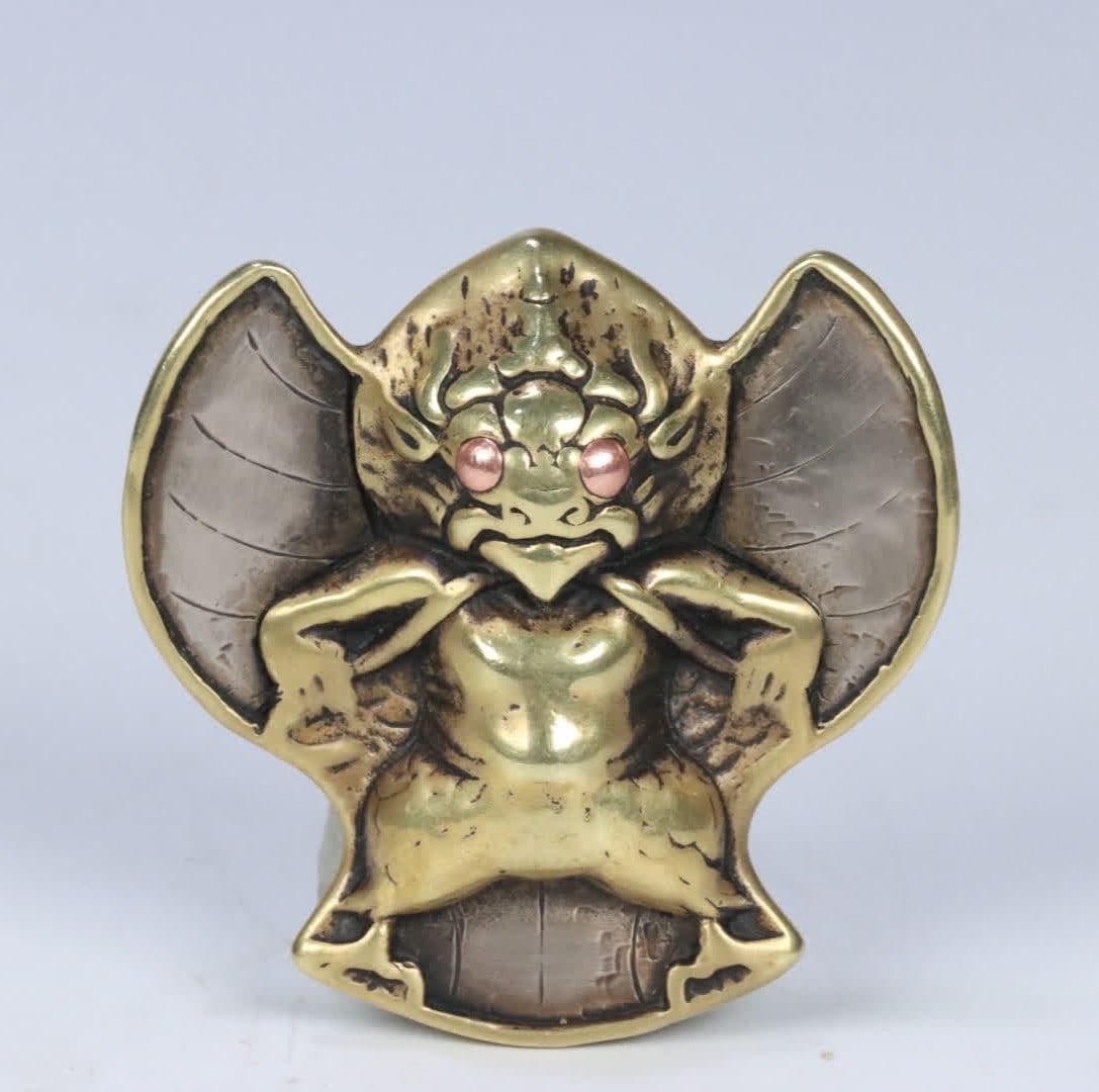 A Qing Dynasty Tibetan copper roc bird pendant: Qing Dynasty Tibetan copper roc bird pendant SIZE: 5.27x5.33x1.32cm W:51g (The Dimensions Of All Batches Are Manually Measured.If You Need More Detailed Information, Please Contact Our Customer Servic