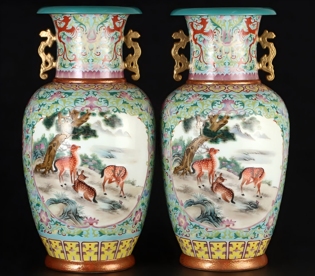 A Qing Dynasty enamel color open window and flip the mouth bottle: Qing Dynasty enamel color open window to turn over the bottle SIZE: Enamel color window to turn over Mouth D: Bottle H: 51cm Belly diameter 27cm (The Dimensions Of All Batches Are Manually Measured.If