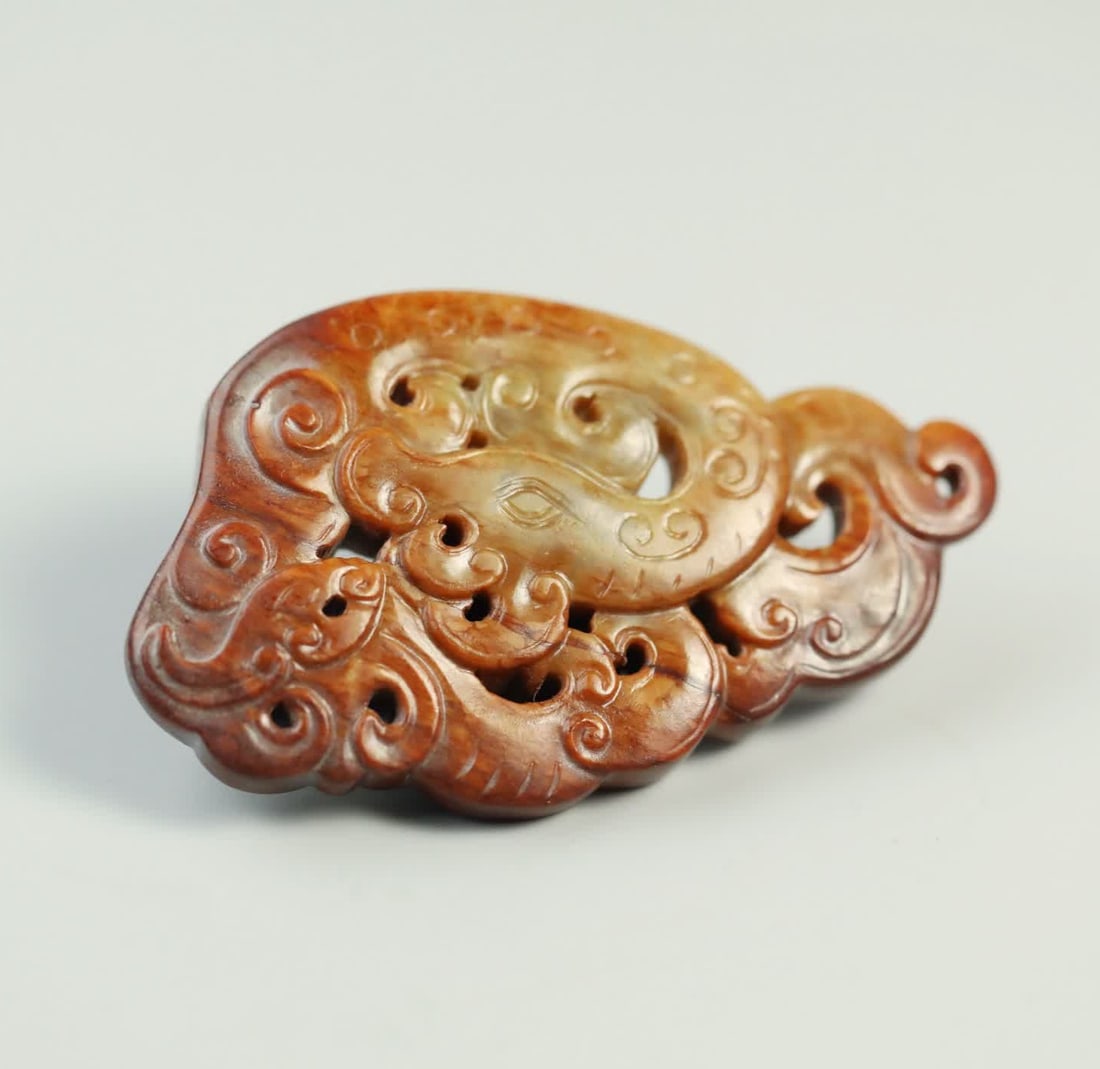 A Qing Dynasty dragon and phoenix jade pendant: Qing Dynasty dragon and phoenix jade pendant SIZE: AAA (The Dimensions Of All Batches Are Manually Measured.If You Need More Detailed Information, Please Contact Our Customer Service Before Bidding.)