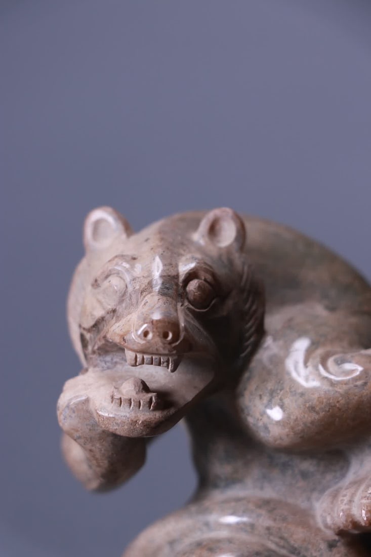 An ancient jade beast - 2