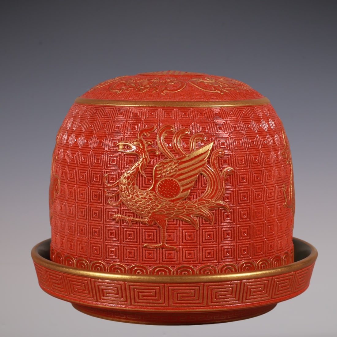 An Exquisite Iron-Red Painted Gold Auspicious Beast Pattern Bats and Peach Pattern Ornament: An Exquisite Iron-Red Painted Gold Auspicious Beast Pattern Bats and Peach Pattern Ornament Qing Dynasty, China Qianlong Six-character Mark Size:9cmx11cm (The Dimensions Of All Batches Are Manually Me