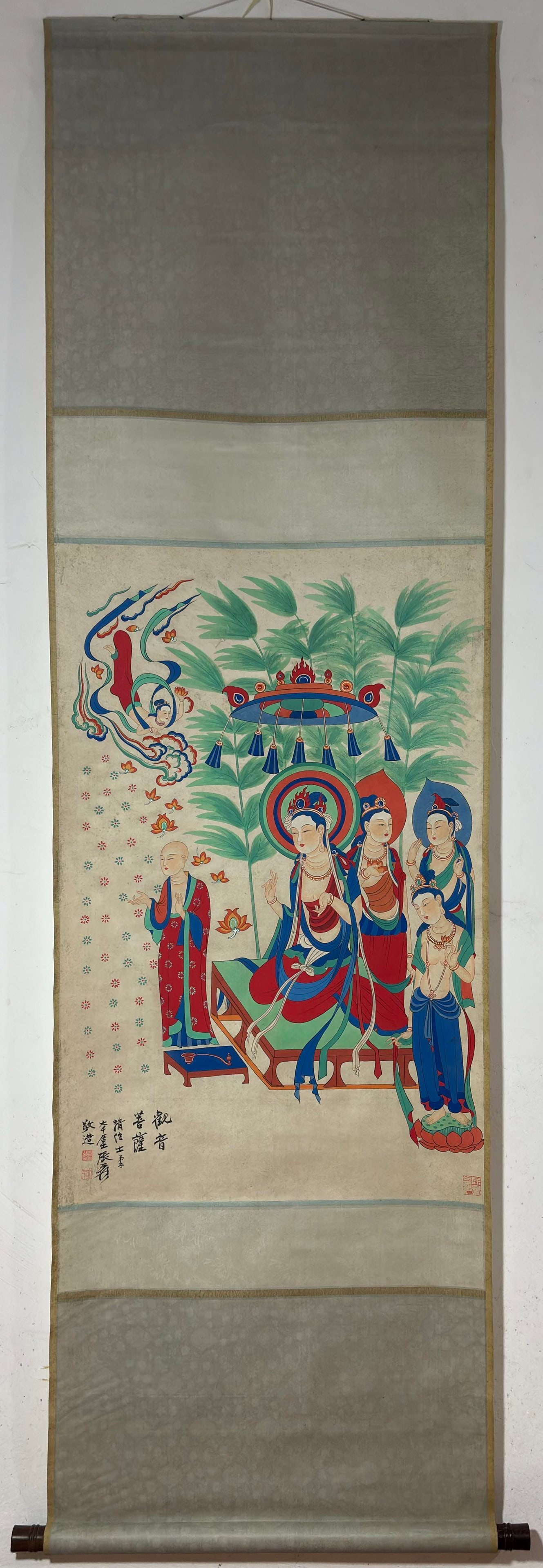 A Chinese Vertical Scroll Ink Painting of Buddha Statue on Paper: A Chinese Vertical Scroll Ink Painting of Buddha Statue on Paper Zhang daqian Without frame Size:91cmx59cm (The Dimensions Of All Batches Are Manually Measured.If You Need More Detailed Information,