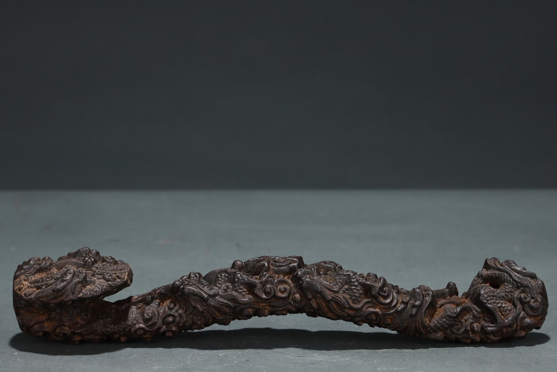 An Exquisite Eaglewood Dragon Pattern Ruyi - 6
