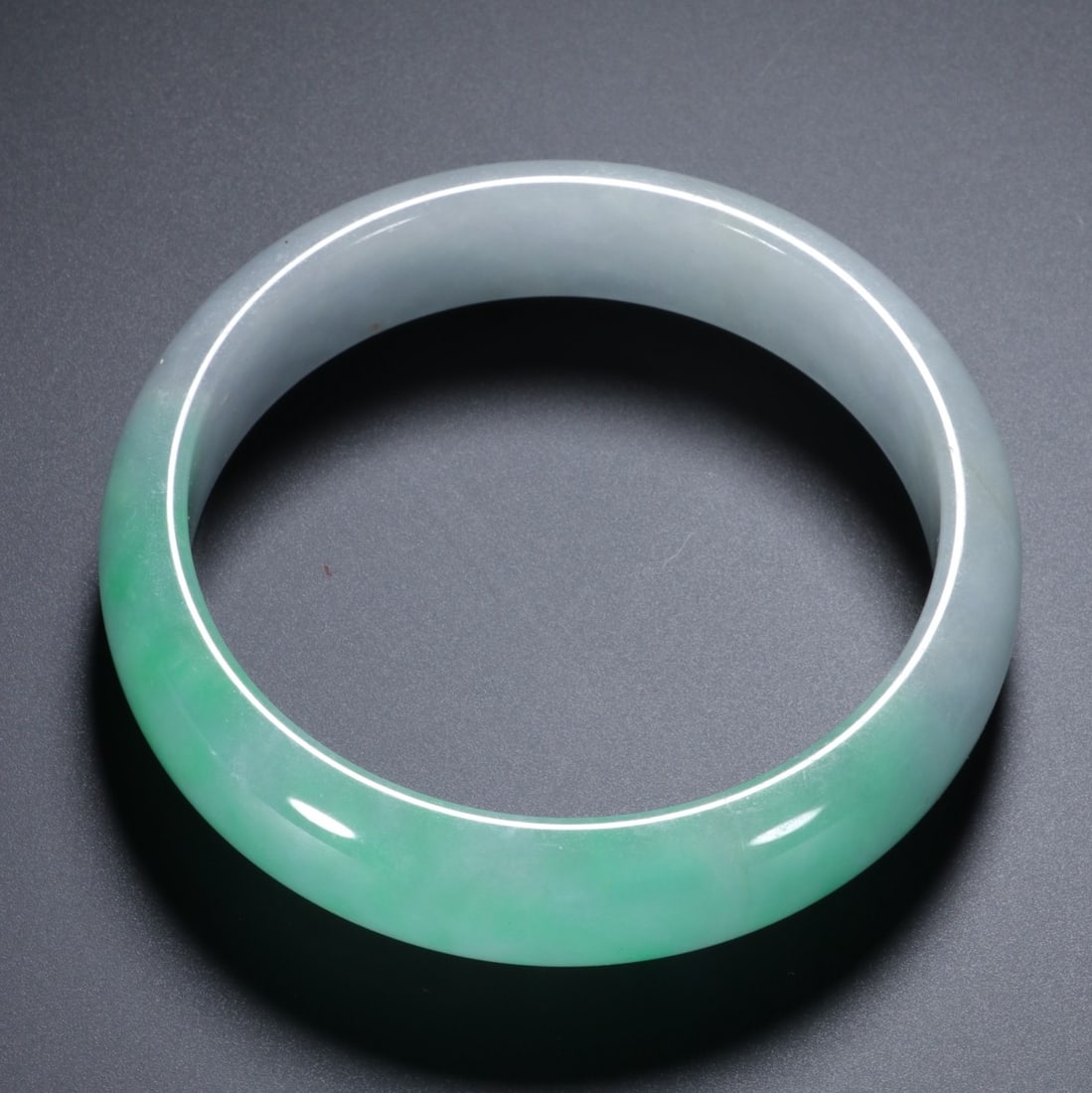 An Exquisite Jadeite Bracelets - 6