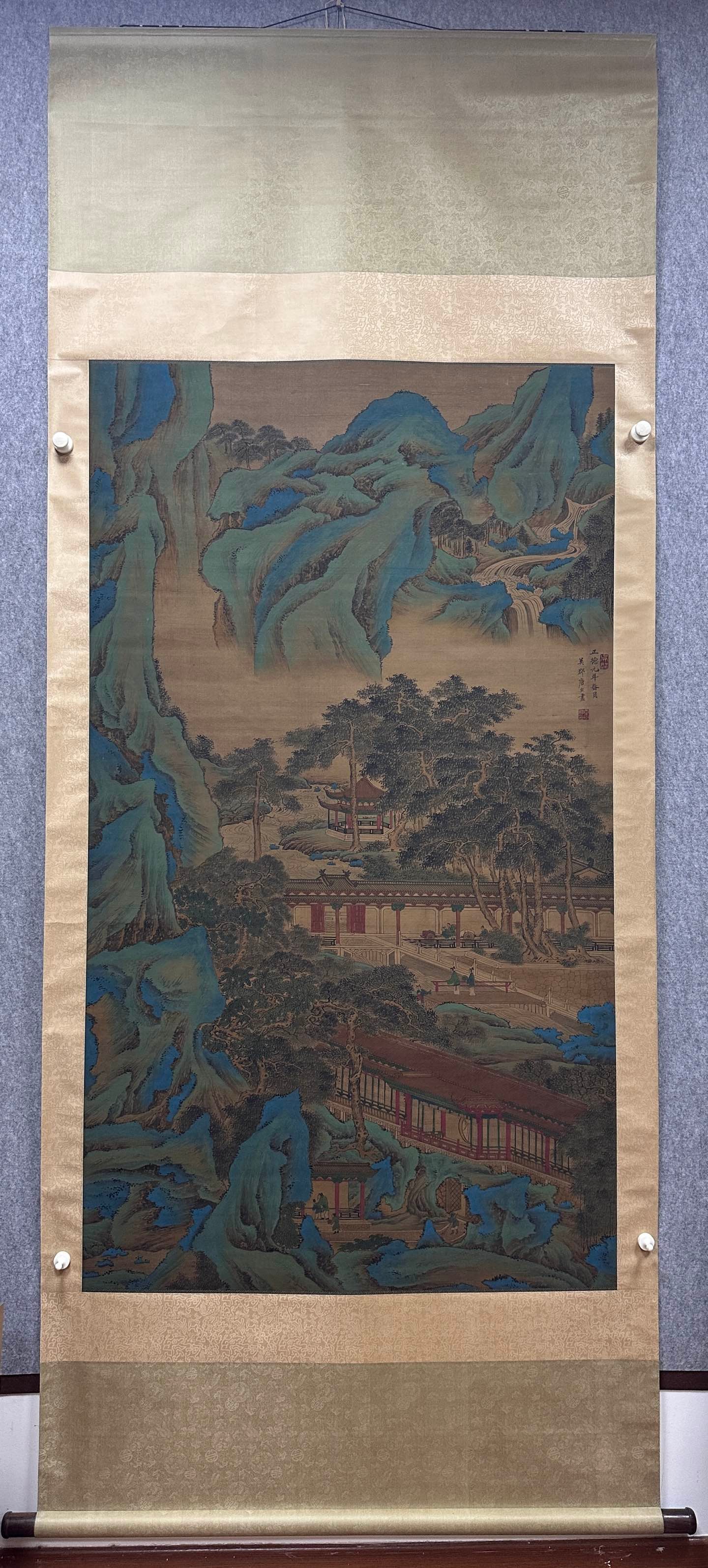 A Chinese Vertical Scroll Ink Painting of Landscape on Silk: A Chinese Vertical Scroll Ink Painting of Landscape on Silk Tang yin Without frame Size:100cmx178cm (The Dimensions Of All Batches Are Manually Measured.If You Need More Detailed Information, Please C