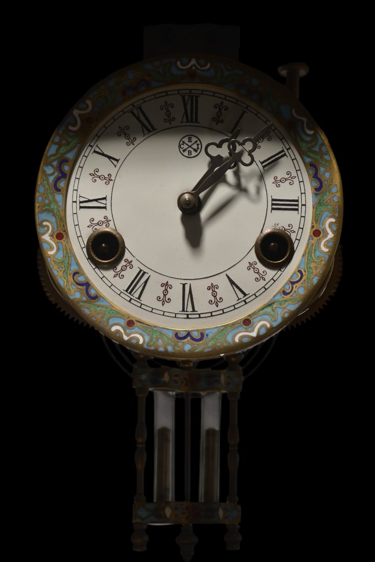 An Exquisite Bronze Lotus Pattern Clock - 5