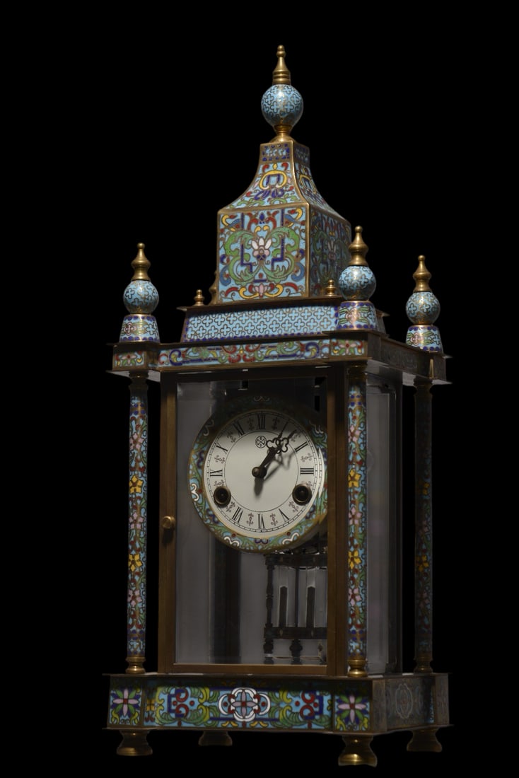 An Exquisite Bronze Lotus Pattern Clock - 7