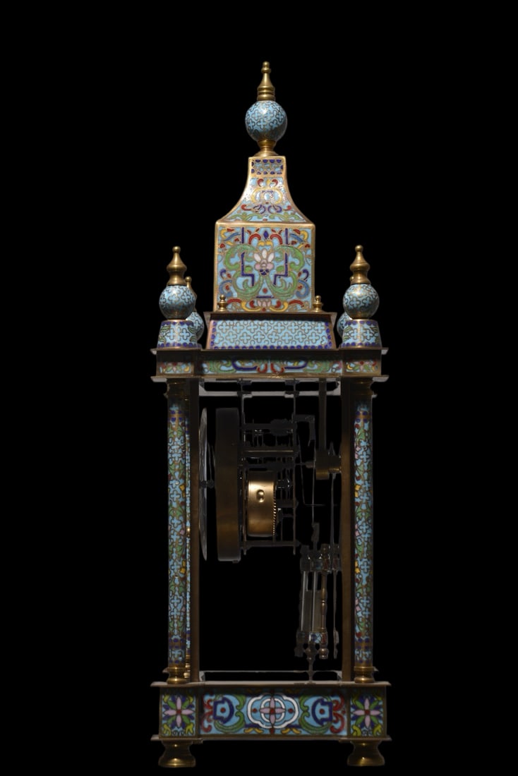 An Exquisite Bronze Lotus Pattern Clock - 8