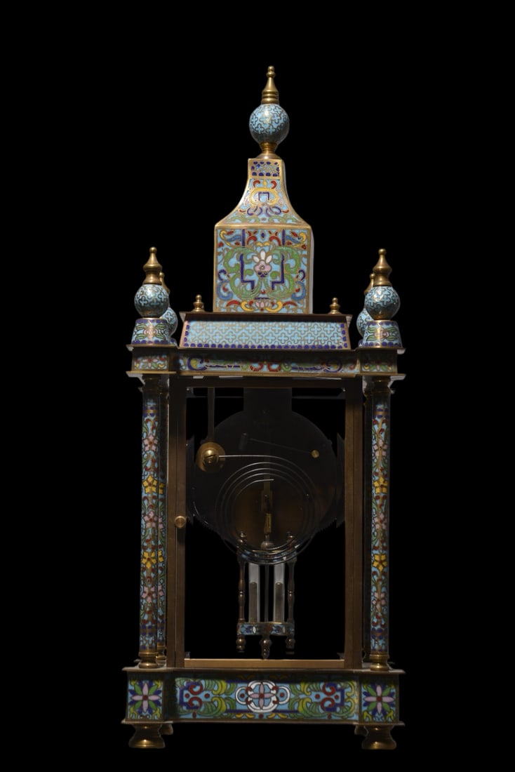 An Exquisite Bronze Lotus Pattern Clock - 9