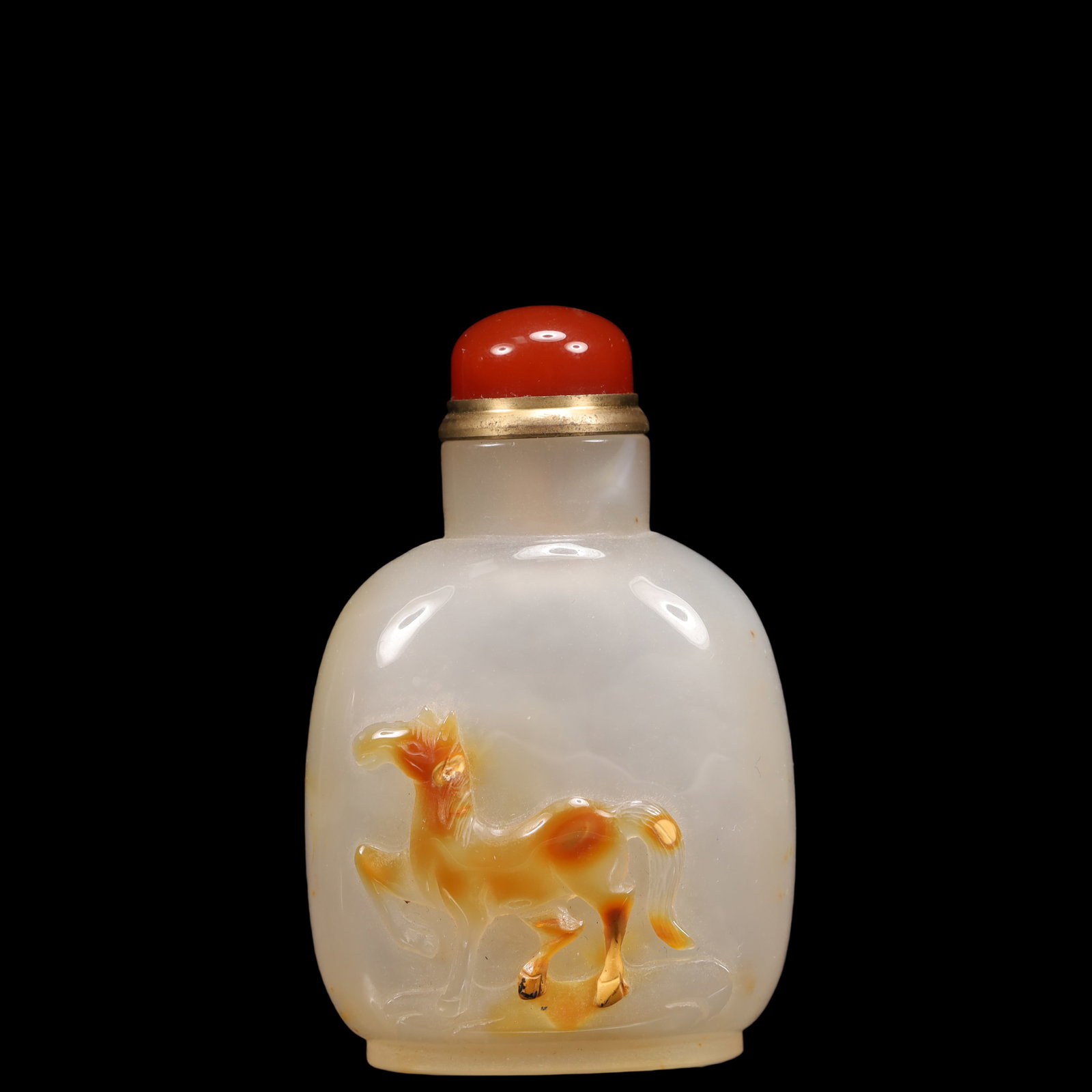 An Exquisite Agate Horse Pattern Snuff Bottle: An Exquisite Agate Horse Pattern Snuff Bottle Qing Dynasty, China Size:5cmx2.5cmx7.5cm Weight:79g (The Dimensions Of All Batches Are Manually Measured.If You Need More Detailed Information, Please Con