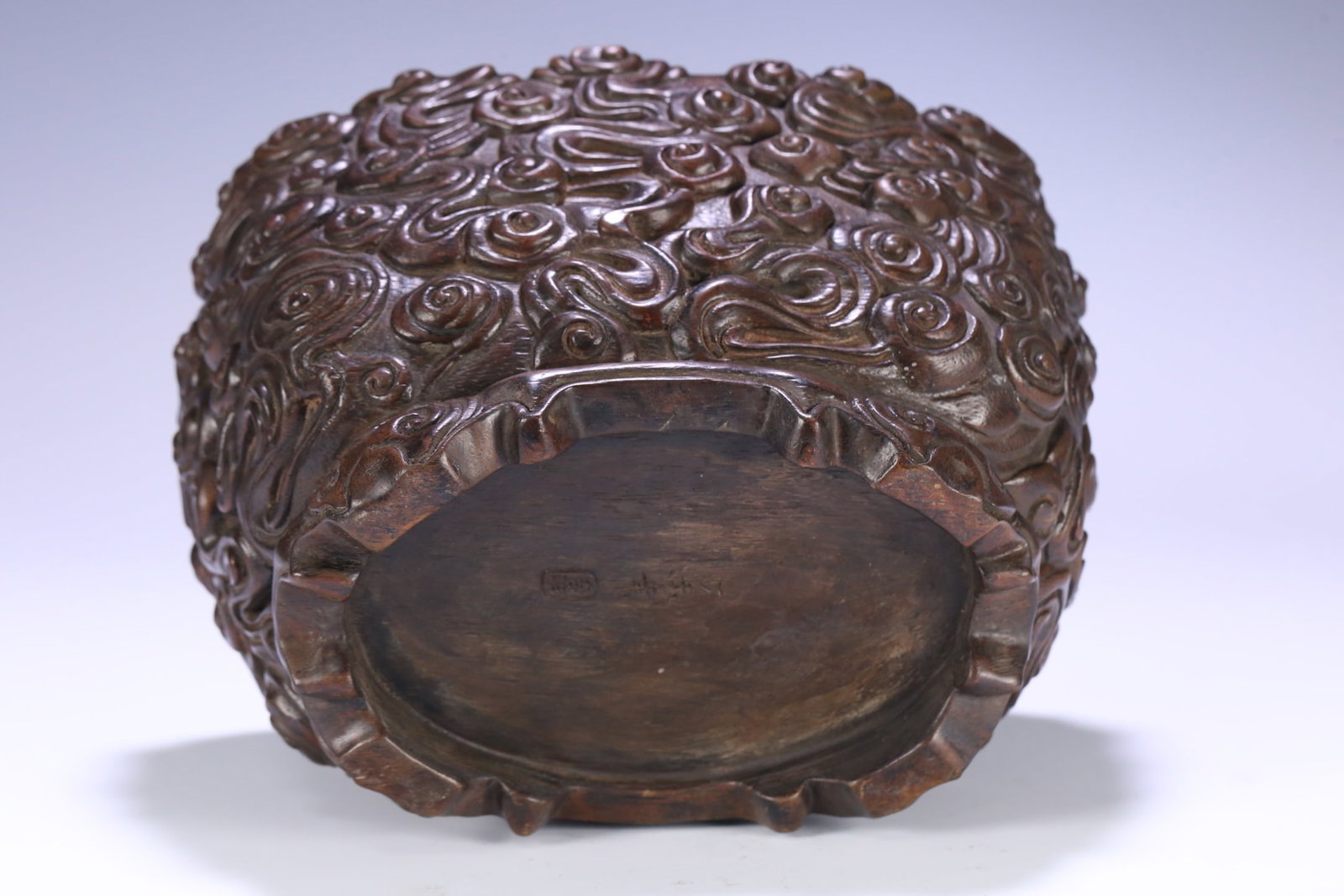 An Exquisite Eaglewood Auspicious Cloud Pattern Brush Washer - 5
