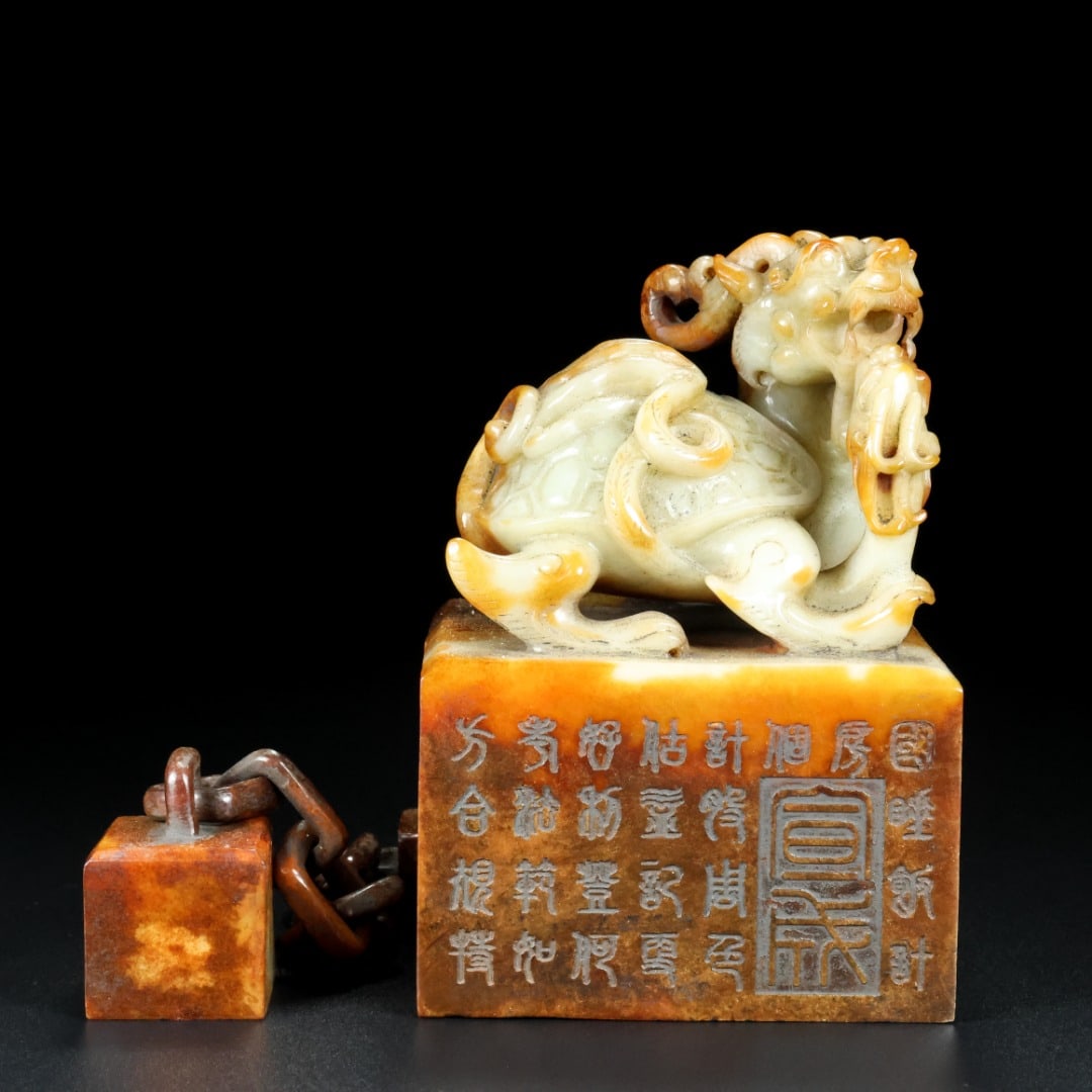 An Exquisite White Jade Auspicious Beast Seal: An Exquisite White Jade Auspicious Beast Seal Han Dynasty, China Size:24.8cmx12.5cmx8.2cm Weight:1.718kg (The Dimensions Of All Batches Are Manually Measured.If You Need More Detailed Information, Ple