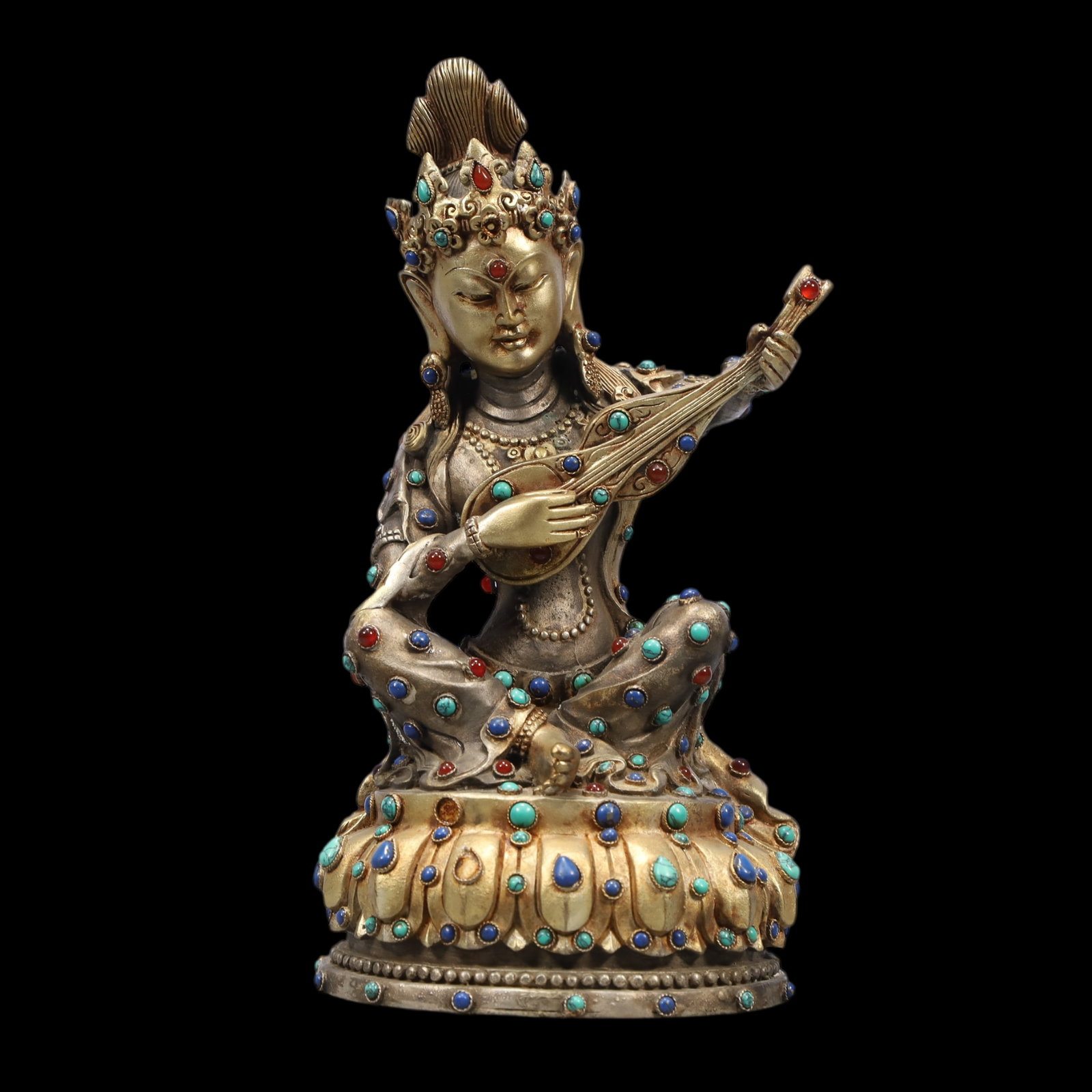 A Exquisite Gilt Silver Inlaid Gems Statue of Avalokitesvara: A Exquisite Gilt Silver Inlaid Gems Statue of Avalokitesvara Ming Dynasty, China Size:14cmx10cmx24cm Weight:1500g (The Dimensions Of All Batches Are Manually Measured.If You Need More Detailed Informa