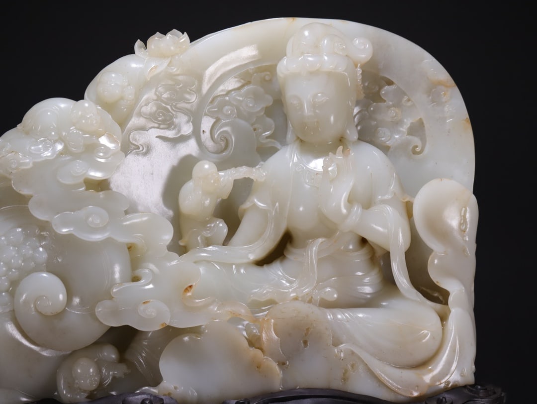 An Exquisite White Jade Statue of Avalokitesvara Ornament - 3