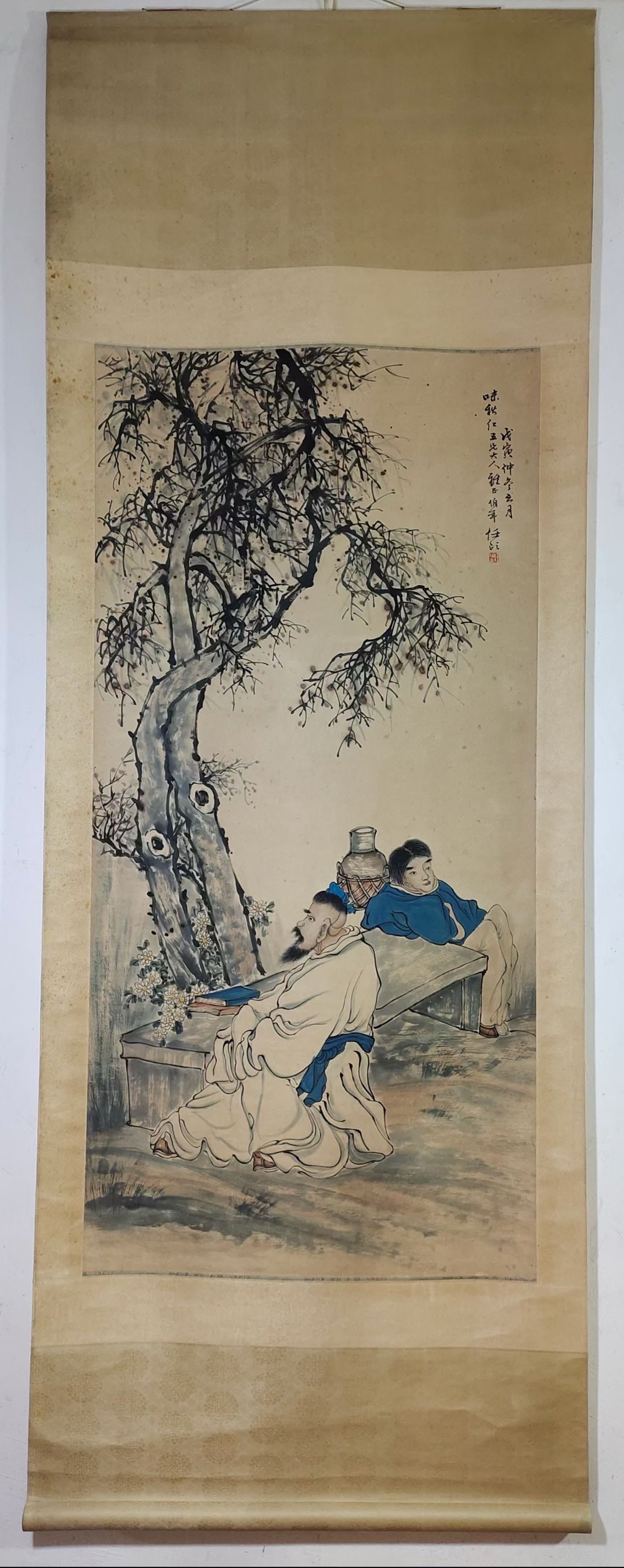 A Chinese Vertical Scroll Ink Painting of Figure on Paper: A Chinese Vertical Scroll Ink Painting of Figure on Paper Ren bonian Without frame Size:137.5cmx67.5cm (The Dimensions Of All Batches Are Manually Measured.If You Need More Detailed Information, Pleas