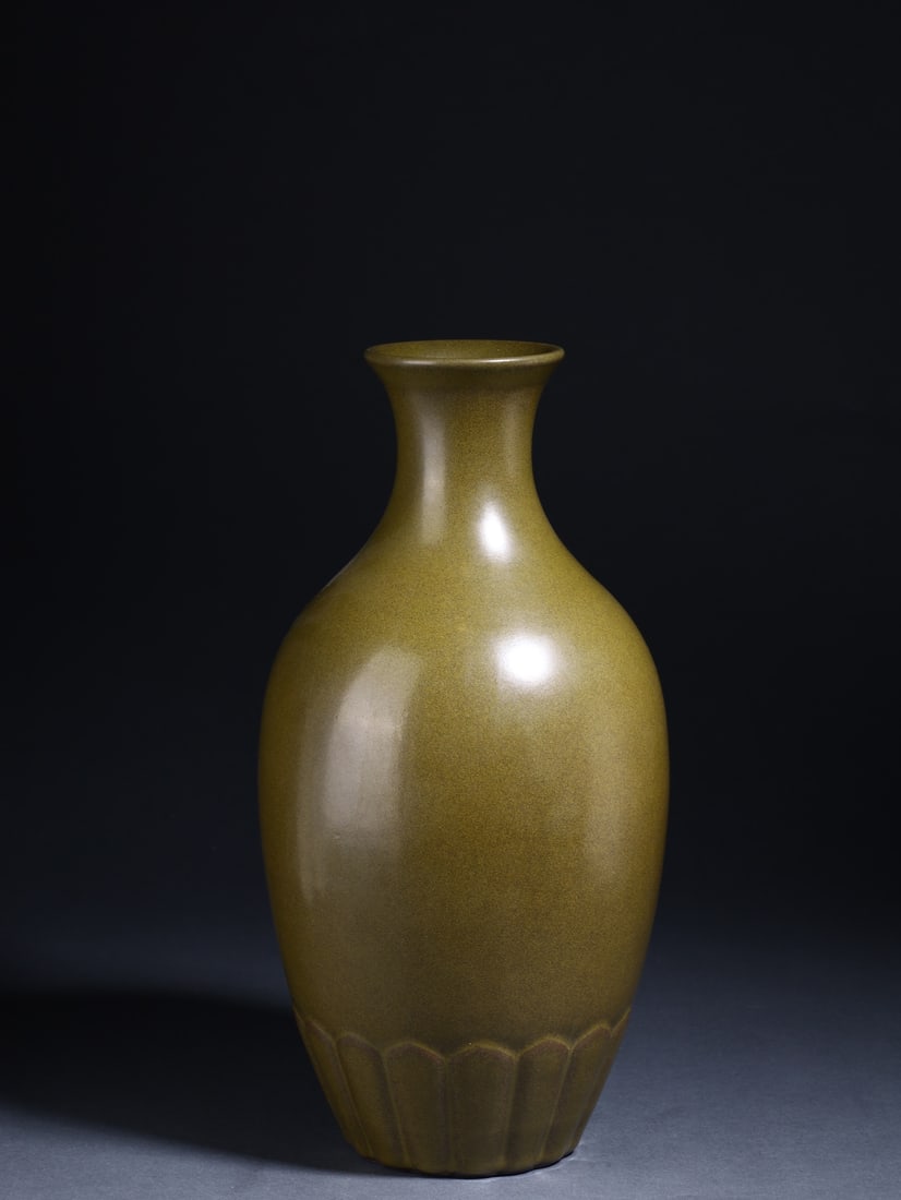An Exquisite Teadust Glazed Vase (1 of 9)
