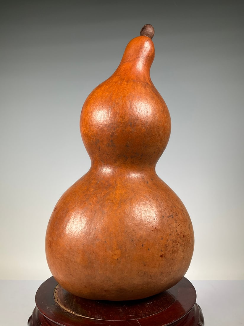 An Exquisite Wooden Gourd Ornament: An Exquisite Wooden Gourd Ornament the Republic of China Size:29cm (The Dimensions Of All Batches Are Manually Measured.If You Need More Detailed Information, Please Contact Our Customer Service