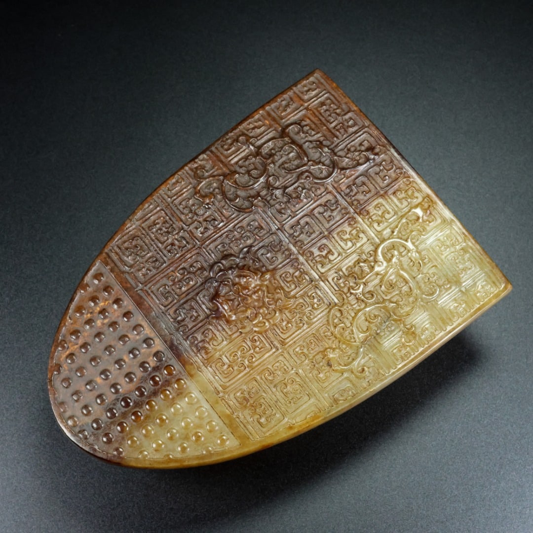 An Exquisite White Jade Phoenix Pattern Shield - 9