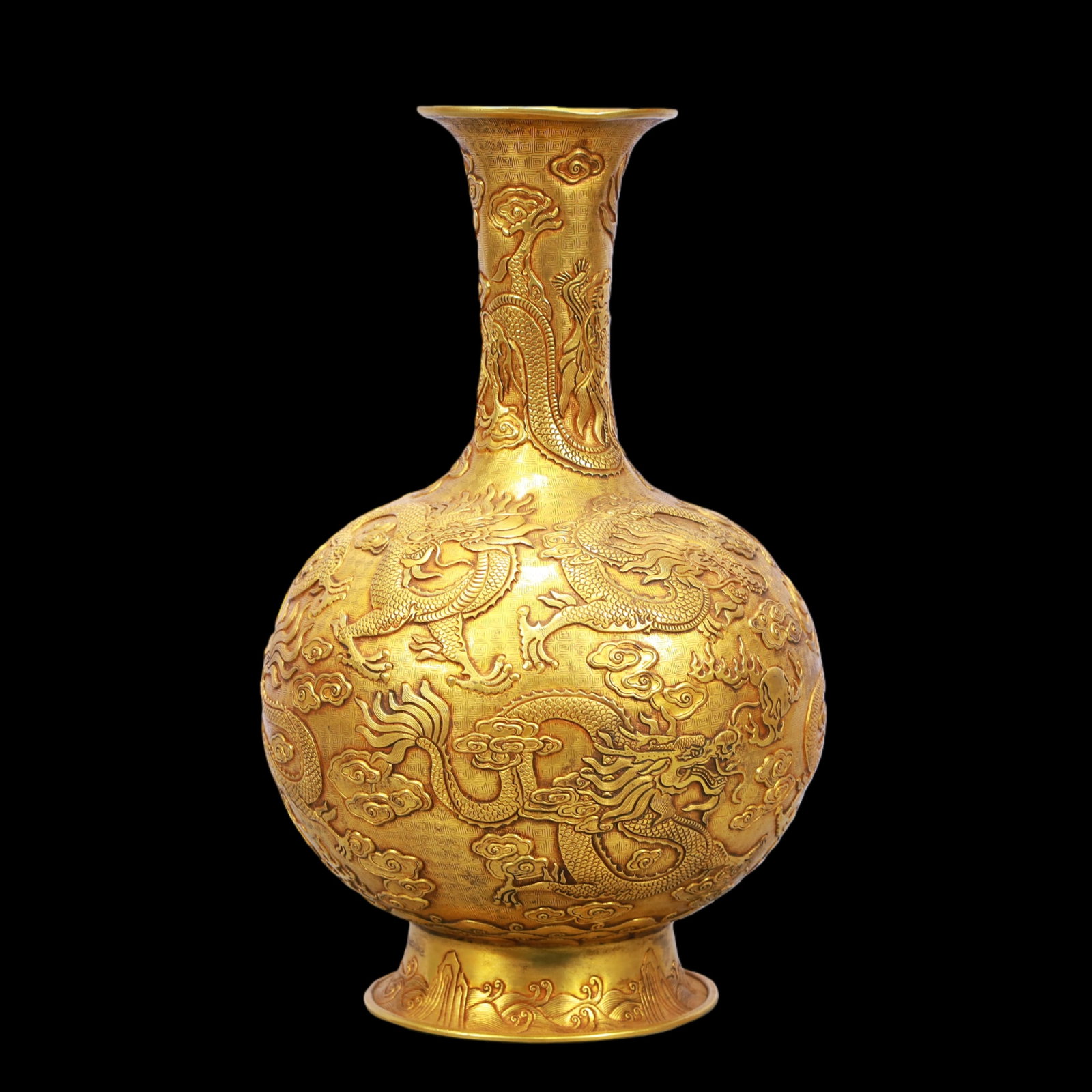 A Exquisite Gilt Bronze Dragon Pattern Auspicious Cloud Pattern Vase - 6