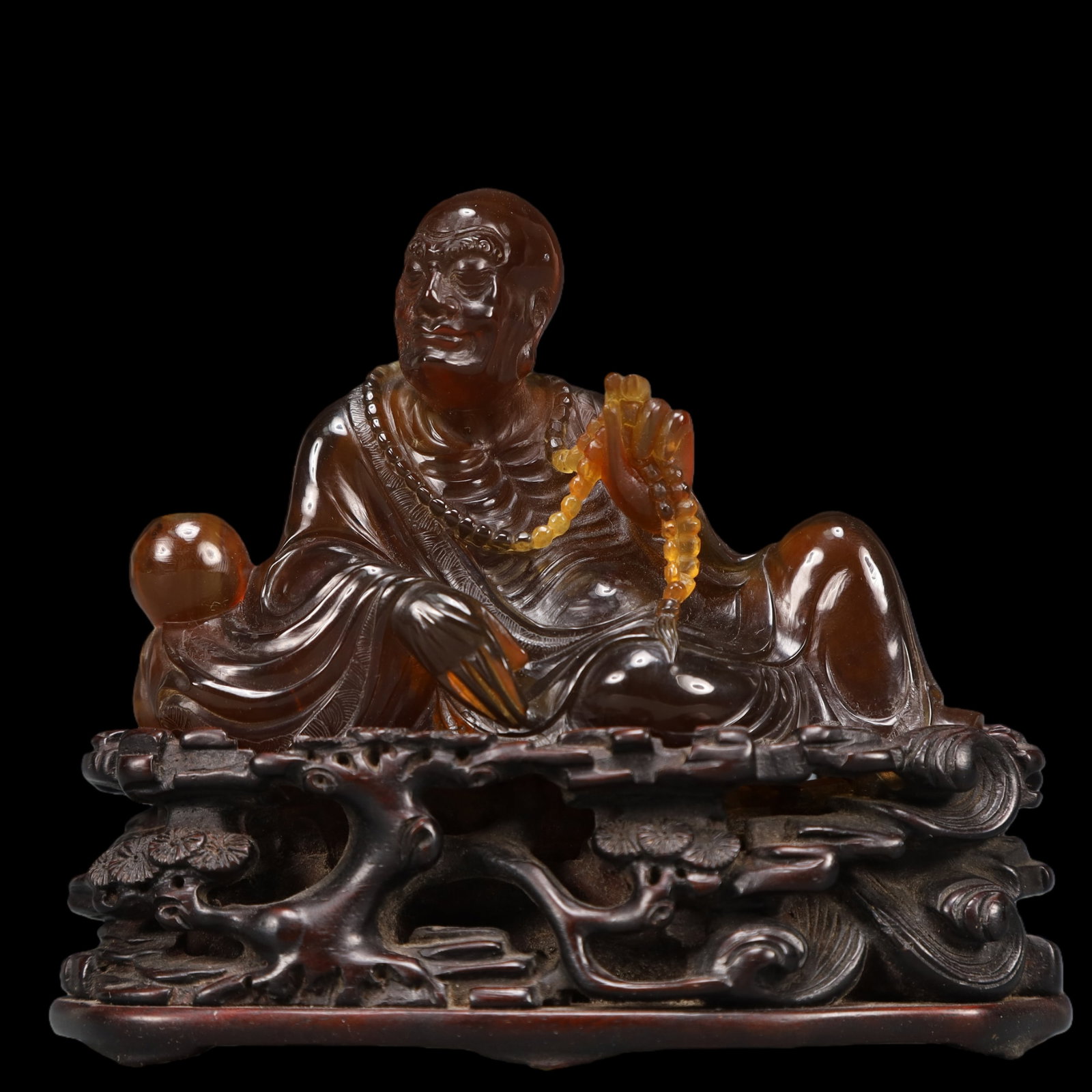 A Exquisite Crystal Statue of Arhat Ornament: A Exquisite Crystal Statue of Arhat Ornament Qing Dynasty, China Size:12cmx5.5cmx10cm Weight:200g (The Dimensions Of All Batches Are Manually Measured.If You Need More Detailed Information, Please Con