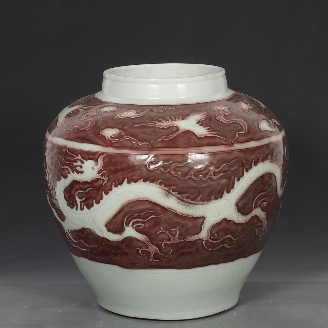 An Exquisite Underglaze-Red Dragon Pattern Jar - 6