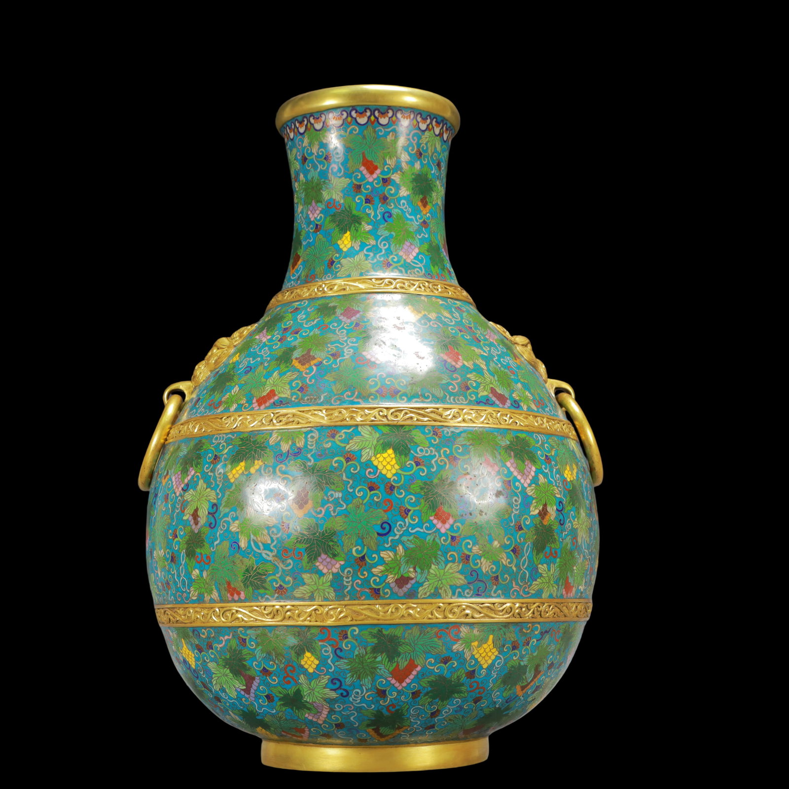 A Huge Cloisonne Grapes Pattern Double-Ears Vase: A Huge Cloisonne Grapes Pattern Double-Ears Vase Qing Dynasty China Qianlong Six-character Mark Size:37cmx58cm Weight:18600g (The Dimensions Of All Batches Are Manually Measured.If You Need More Detai