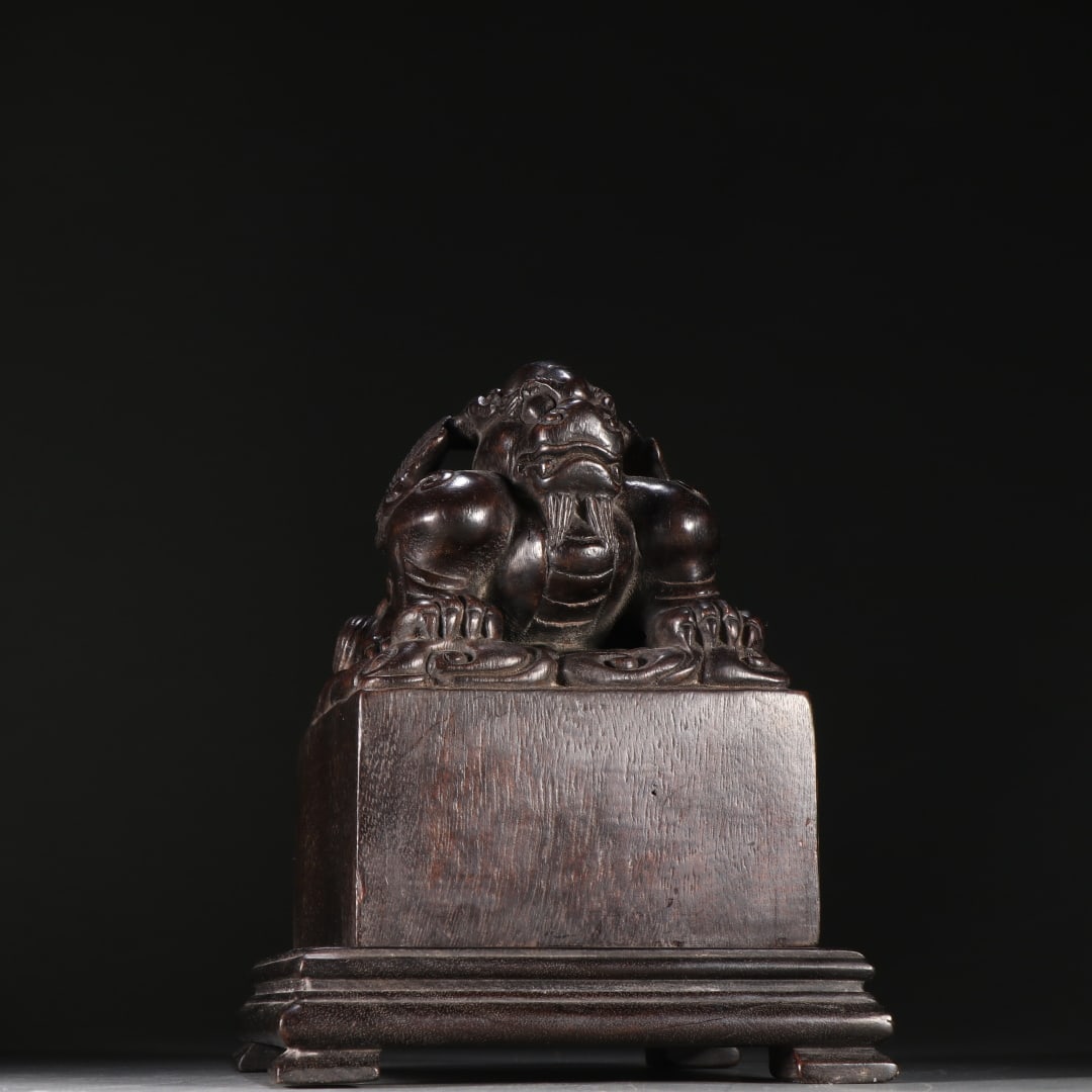 An Exquisite Eaglewood Auspicious Beast Seal (1 of 9)