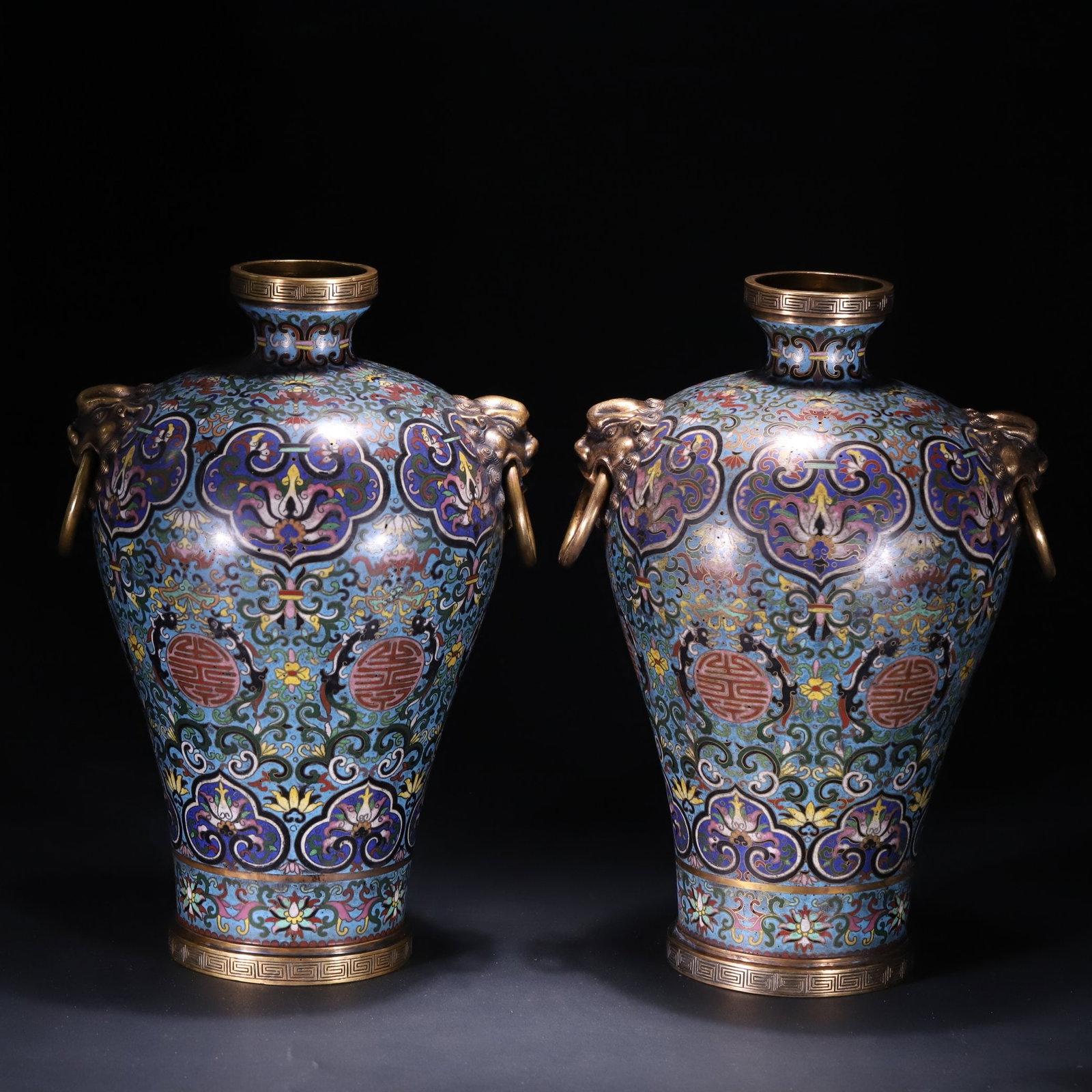 A Pair of Exquisite Cloisonne Bats and Peach Pattern Lotus Pattern Double-Ears Vase: A Pair of Exquisite Cloisonne Bats and Peach Pattern Lotus Pattern Double-Ears Vase Qing Dynasty, China Qianlong Four-character Mark Size:28.5cmx15.5cm Weight:3348g (The Dimensions Of All Batches Are 