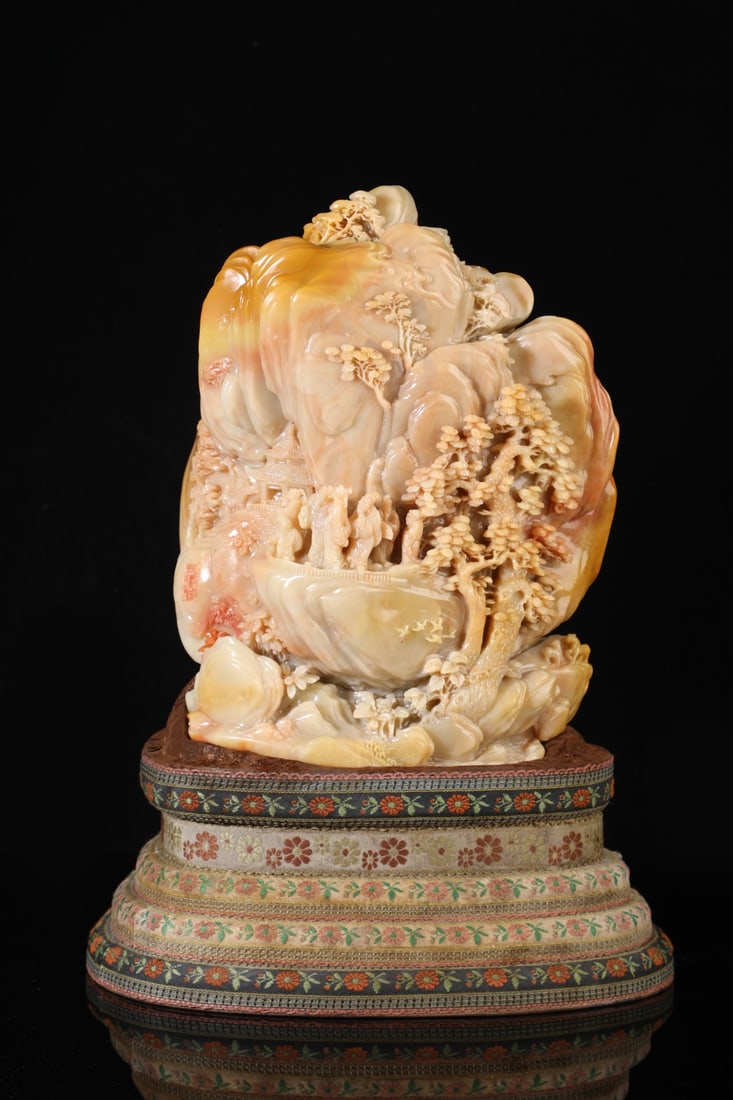 An Exquisite Shoushan Stone Character and Story Pattern Ornament: An Exquisite Shoushan Stone Character and Story Pattern Ornament Qing Dynasty, China Size:28cmx21cm Weight:10.85kg (The Dimensions Of All Batches Are Manually Measured.If You Need More Detailed Inform