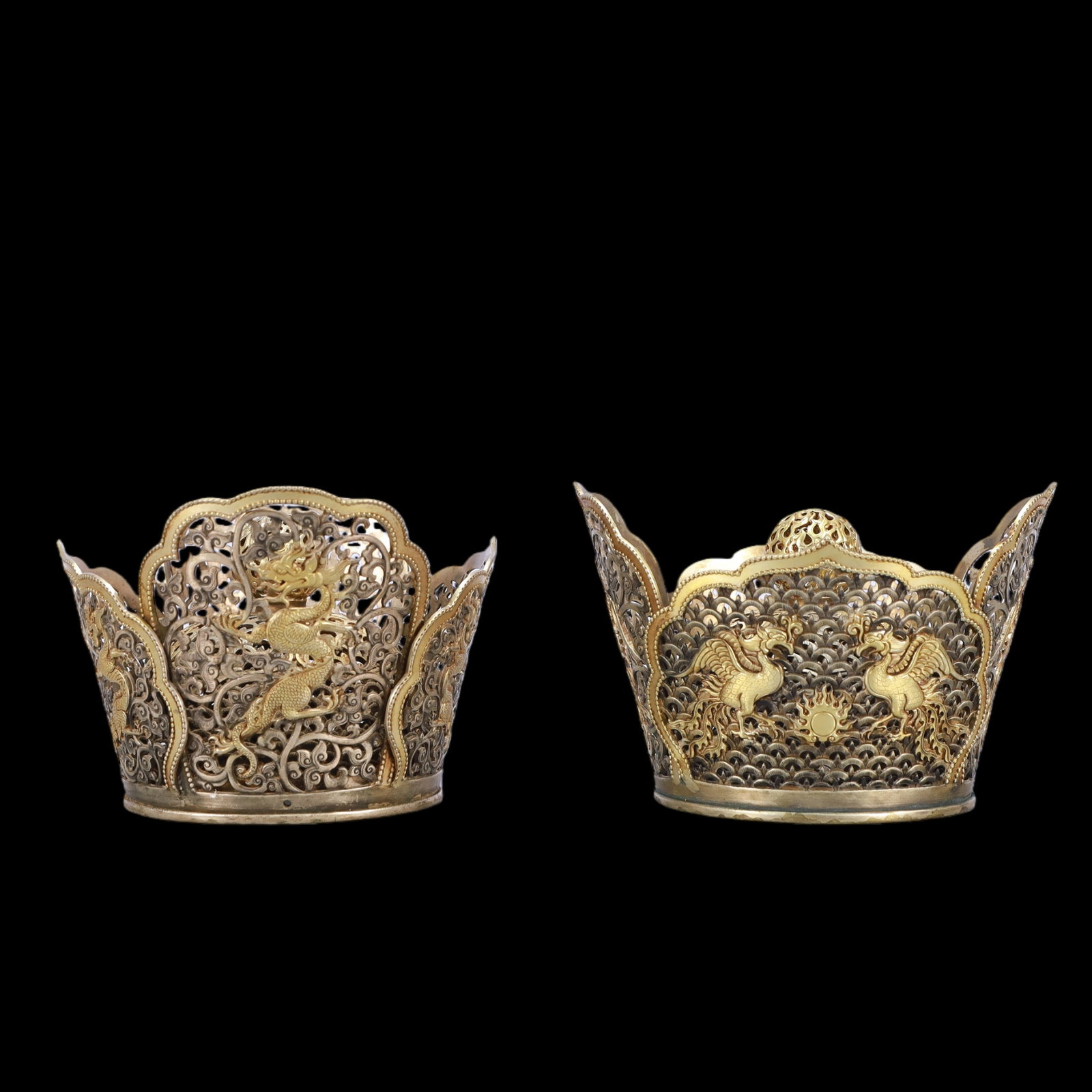 A Exquisite A pair of Gilt Silver Dragon and Phoenix Pattern Crown: A Exquisite A pair of Gilt Silver Dragon and Phoenix Pattern Crown Tang Dynasty, China Size:16.5cmx15cmx11cm Weight:1200g (The Dimensions Of All Batches Are Manually Measured.If You Need More Detailed
