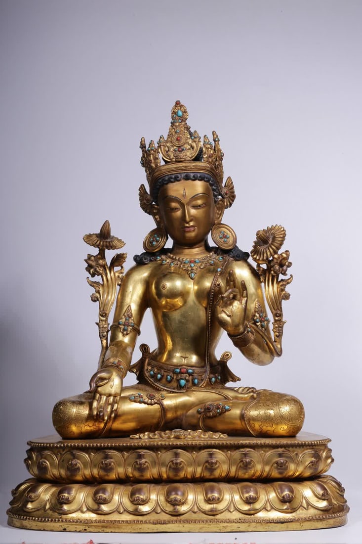 A seated statue of White Tara in Qing Dynasty bronze gilt inlaid turquoise agate: Qing Dynasty copper gilt inlaid turquoise agate white Tara seated statue SIZE: H:48.5cm L:39cm W:28cm W:11.7kg (The Dimensions Of All Batches Are Manually Measured.If You Need More Detailed Informatio