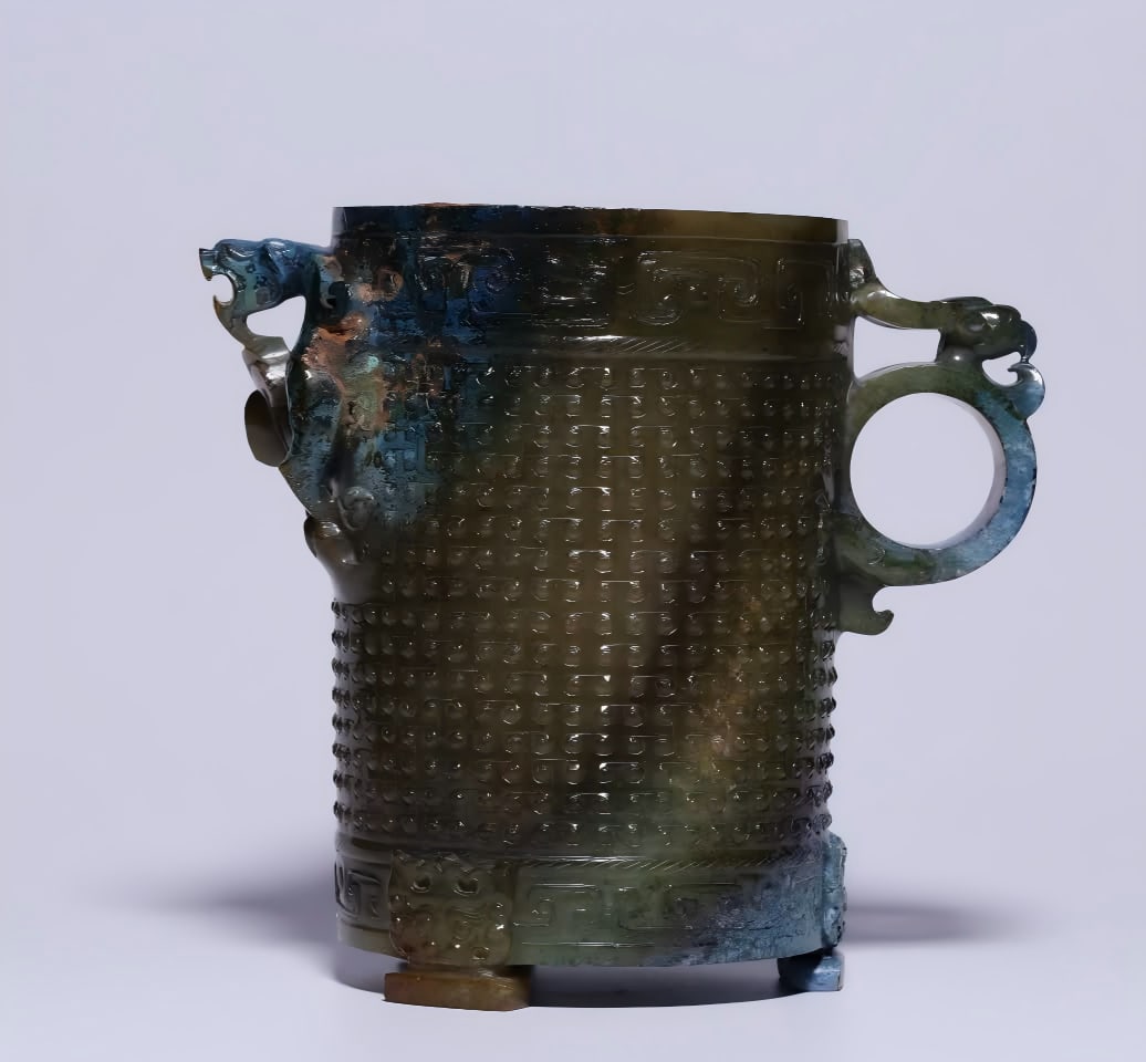 A War Han Dynasty Hetian topaz with Qin dragon pattern cup (1 of 9)
