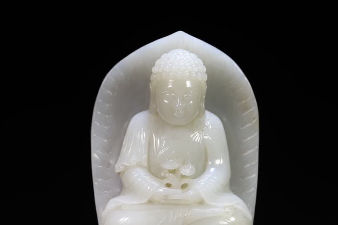 A Qing Dynasty white jade Shakyamuni Buddha ornament - 2