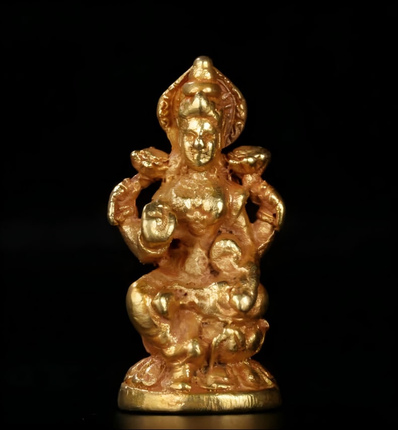 A Song and Yuan pure gold four-armed Guanyin Buddha (1 of 7)